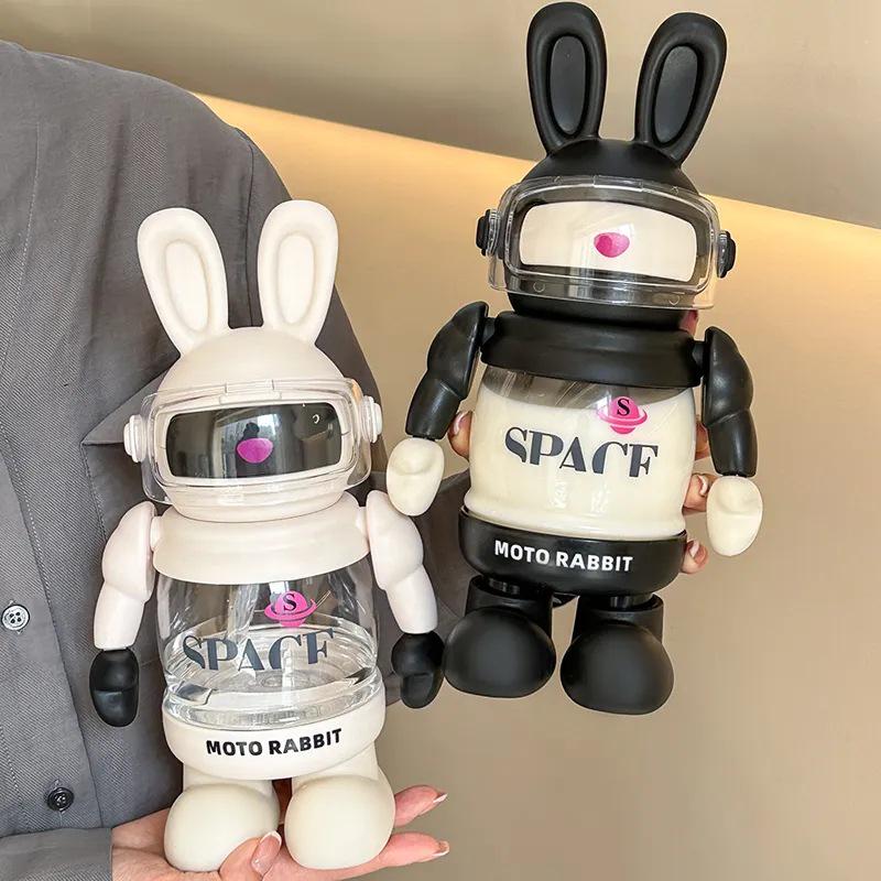 High-Capacity Children's Pop-Up Straw Water Cup - Portable Baby Bus Design