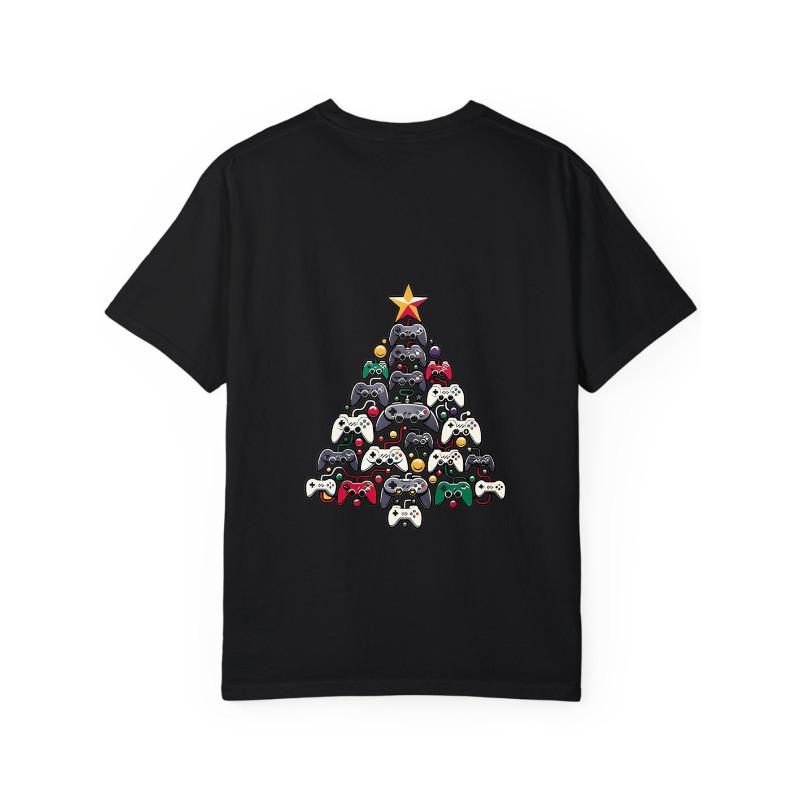 White T Shirt Christmas Tree Made of Game Controllers Graphic Print Casual Wear for Gamers Holiday Season Gift