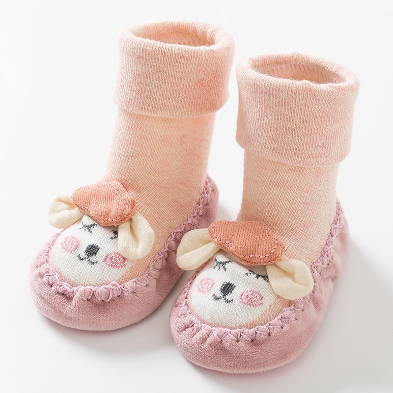 

Non-Slip Leather Sole Baby Walking Socks with Little Sheep Design 13 (12-18 months) розовый