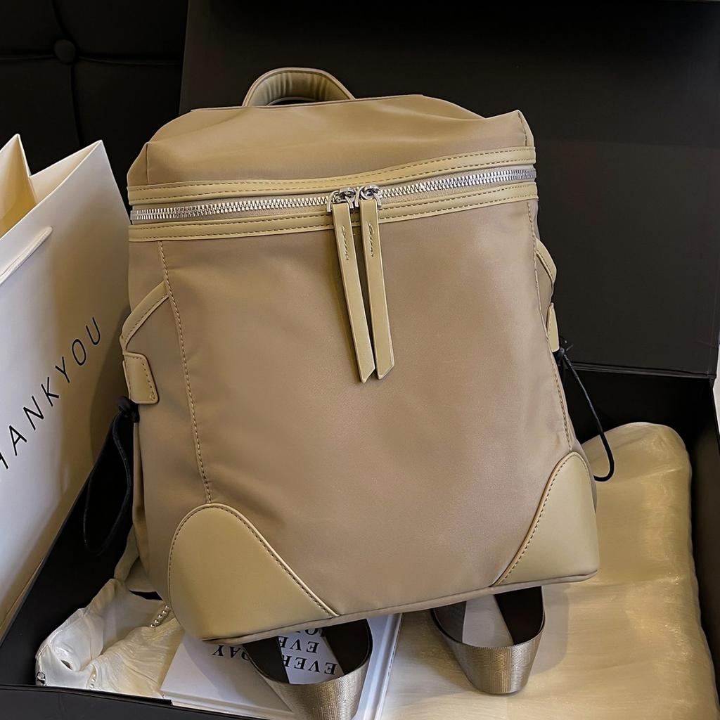 Commuter Backpack Women's New Large-capacity Small Schoolbag Casual Fashion Backpack