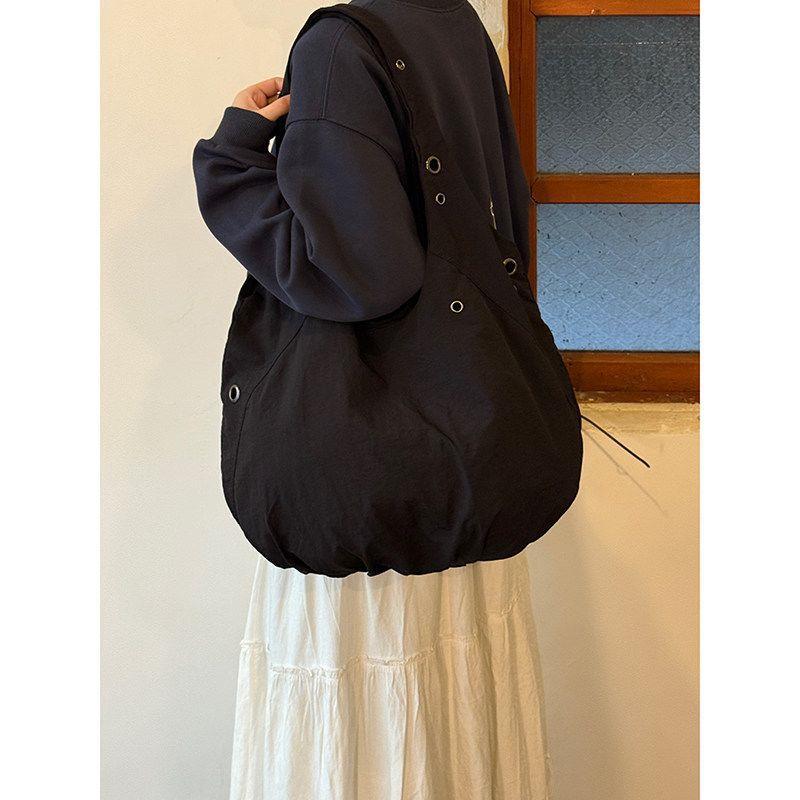 Single-shoulder Bag - Large Capacity, Lightweight, Portable Tote Bag for Women, Simple Commuter Bag