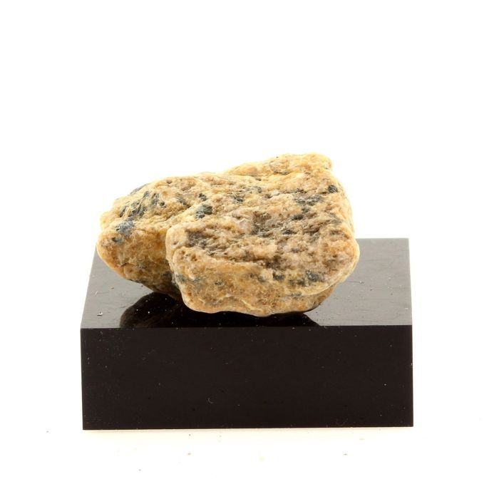 Lamprophyre 39.9 carats