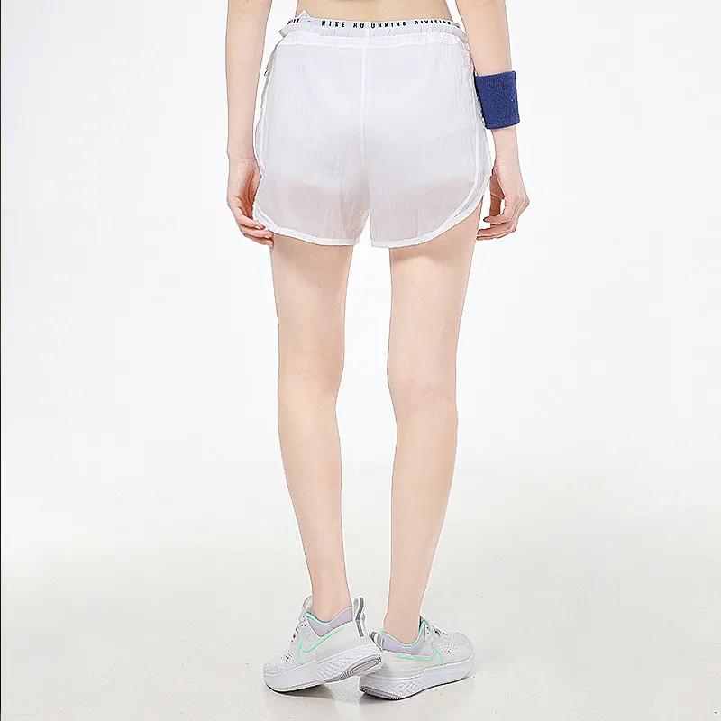 Nike Casual Shorts Women's White Moderate (Unisex) Casual Shorts DA1281 100
