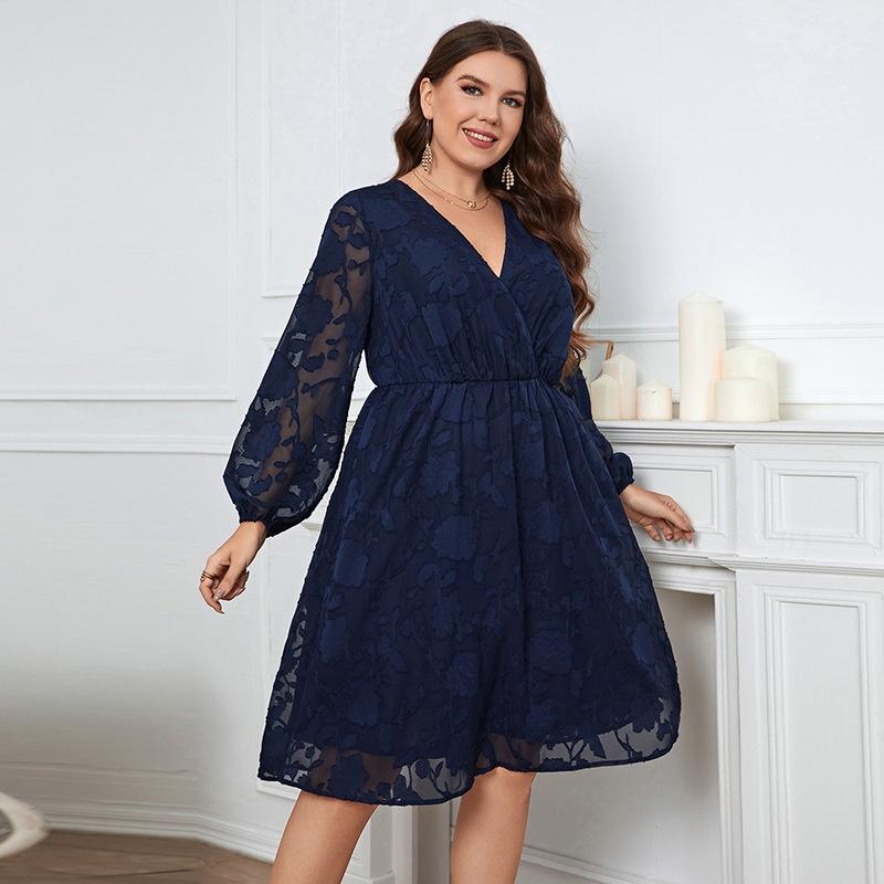 Éliora - Maxikleid Mit Spitzenblumenmuster Und Bindegurten - Lora