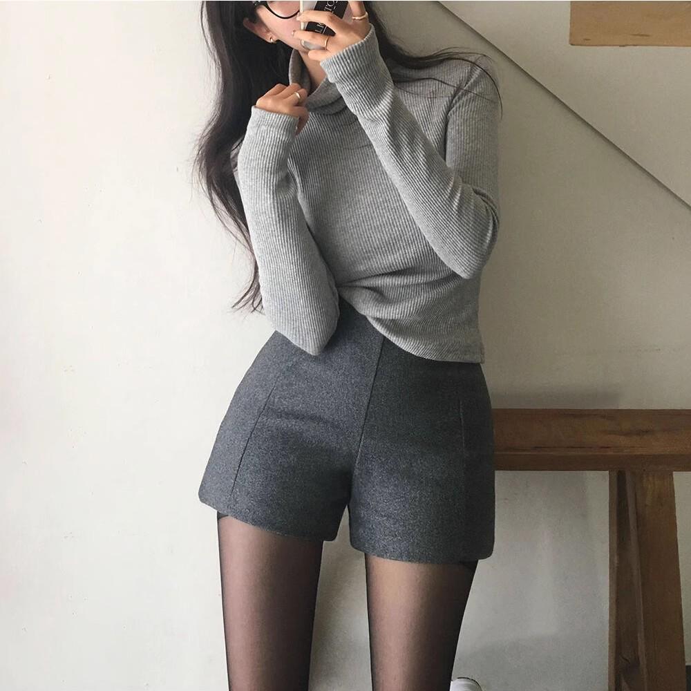 

Women s High-Waisted Woolen Casual Shorts - Autumn/Winter 2025 - Plus Size, Versatile, Wide-Leg, Loose Fit 2XL