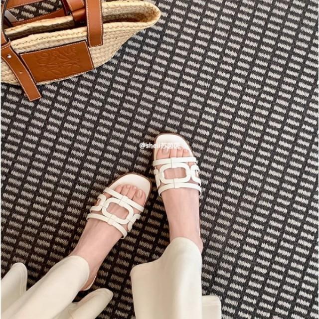 Spot! Su Yinyin's same h-slippers French one-word belt casual beach flat-bottomed slippers women's sandals outside summer
