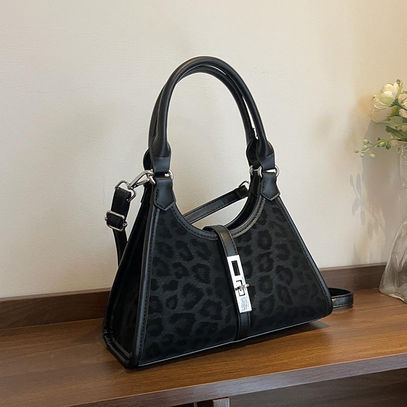 Retro Niche Texture Handbag Small Bag Women's 2025 New Leopard Print Small Square Bag Versatile Shoulder Messenger Bag