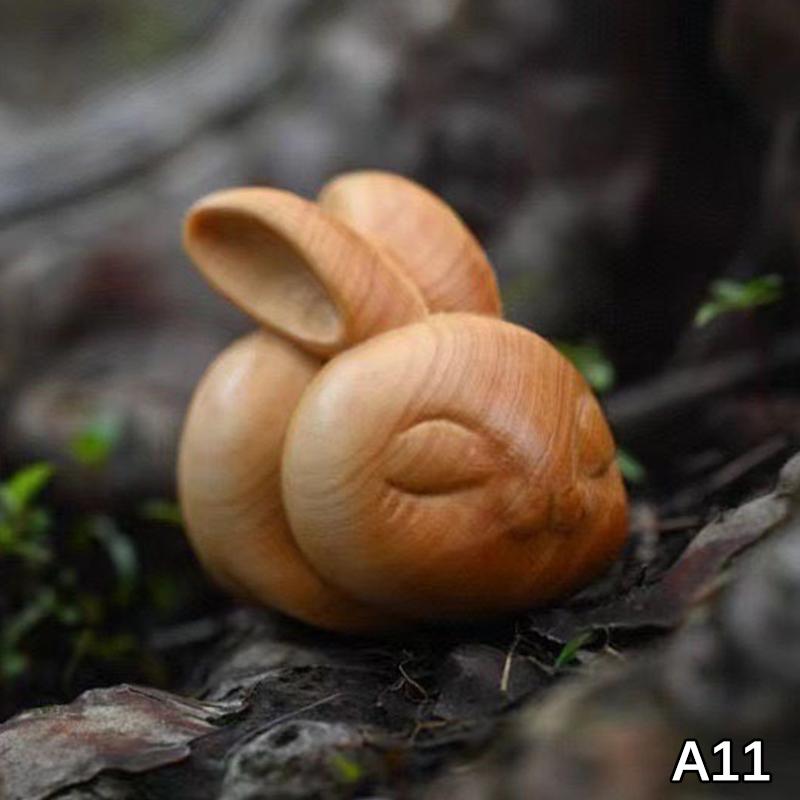 1Pc Wood Carving Easter Rabbit Ornaments Rabbit Figurine Cute Bunny Ornament Home Office Desktop Decor Car Decoration Party Gift