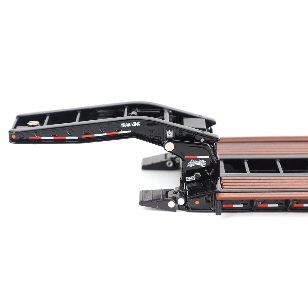 Diecast Master Skala Trail King TK120 med Avtagbar Svart Komplett Diecast Modell 71137 1/50 Stödben, Bil,