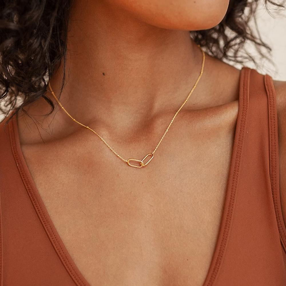 eManco Fashion Stainless Steel Link Infinity Necklace Geometric Double Paperclip Pendant Women's Simple Jewelry