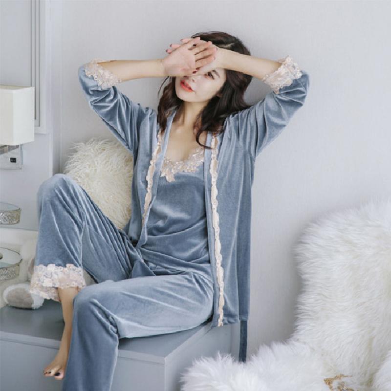 Women's Sexy Velvet Fabric Pajamas Autumn and Winter Sexy Lace Luxury Noble Ladies Home Wear Pajamas