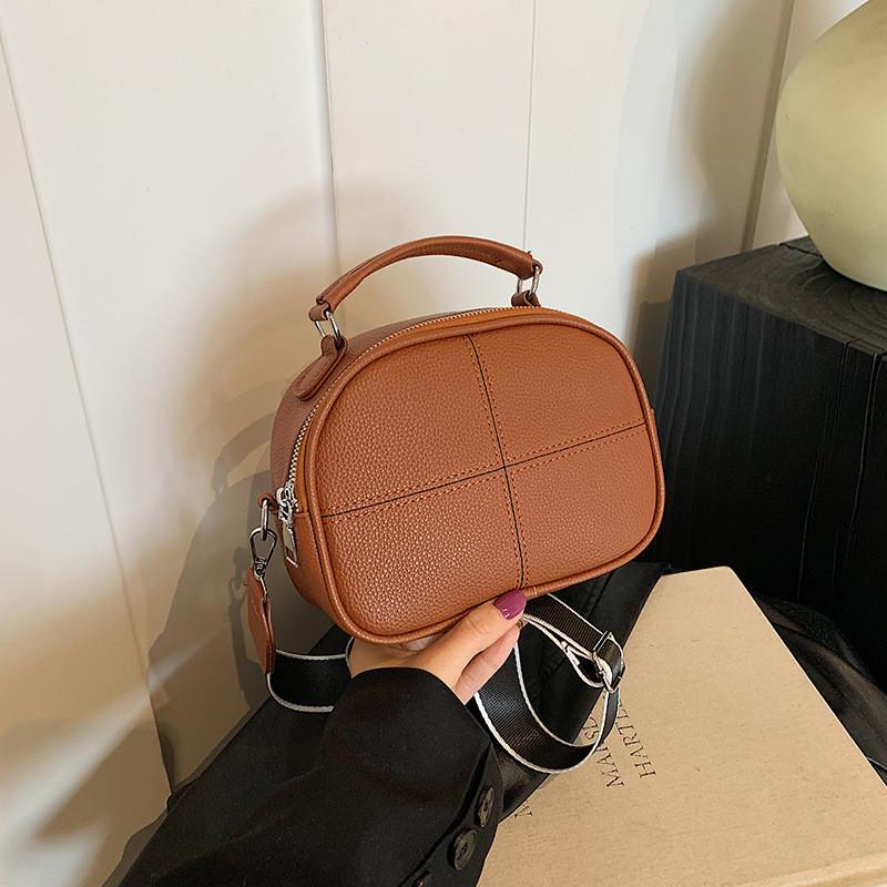 Trendy Women's Korean Style Crossbody Bag Fashionable Round Handbag In Multiple Colors