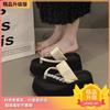 2025 new fashion thick-soled slippers women's summer wear high-end niche lightweight height-increasing casual cool slippers
