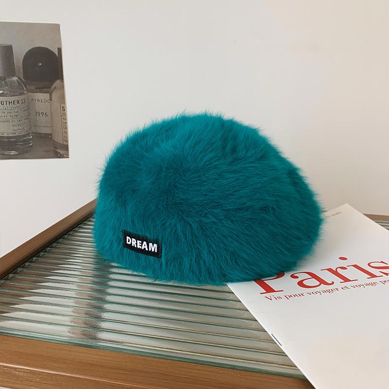 Women's Autumn and Winter Versatile Plush Beret with Big Head and Small White Hat Showing Off Their Face