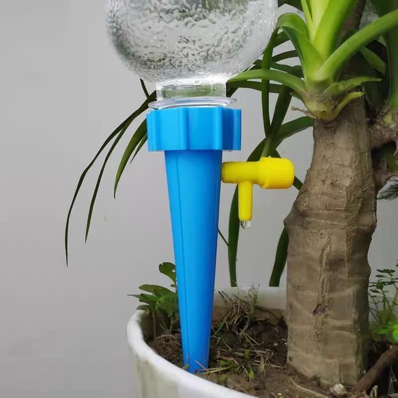 2/30 Stück Automatische Tropfbewässerungssysteme Einstellbarer Pflanzen-Blumenbewässerungs-Spieß Wassertropfer Gerät Garten Gewächshaus Bewässerungswerkzeug