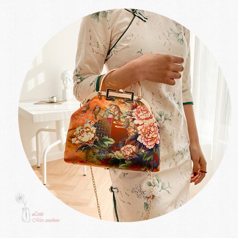 New Wedding Bags Beads Flowers Vintage Bag Shell Lock Hand Bags Women Shoulder Crossbody Bag Chain Fringe Women's Handbags