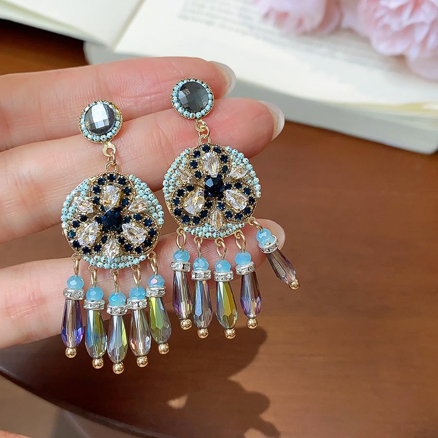 Silver Needle Resin Flower Tassel Earrings: Vintage, Versatile, Light Luxury Fashion Jewelry for Women