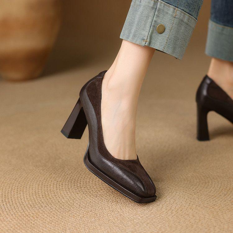 Damen High Heels 2025 neu Französisch Retro eckige Spitze leichter Ausschnitt dicker Absatz Einzelne Schuhe Pendeln Komfort Temperament vielseitig Damenschuhe