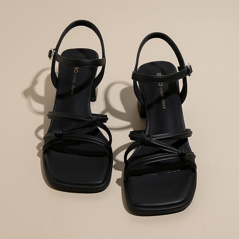 

Босоножки на толстом каблуке женские летние модные на среднем каблуке с ремешком-пряжкой, темпераментные с открытым носком на высоком каблуке 40 чёрный