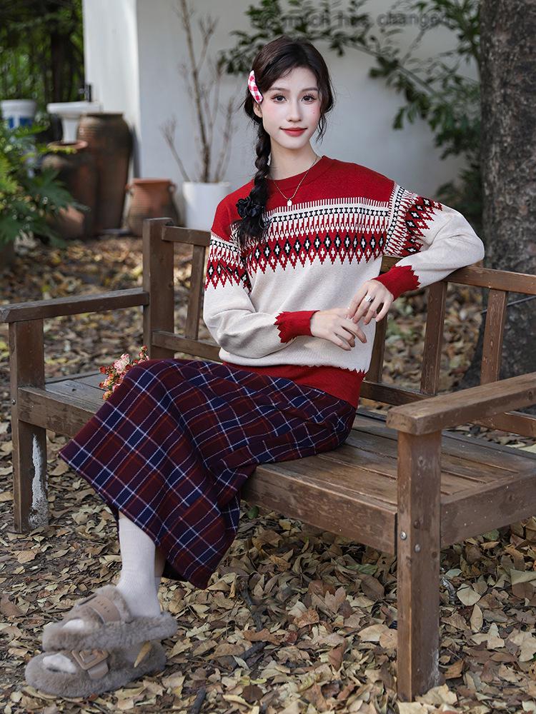 2024 Retro Plaid Fleece-Lined Wool Midi Skirt with High Waist & Back Slit