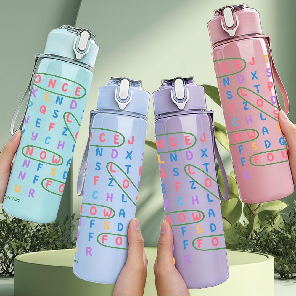 1PC Letter Puzzle Word Game 750ml Color Plastic Sports Water Bottle Leakproof Flip Straw Lid Suitable for Sports Office Home Use