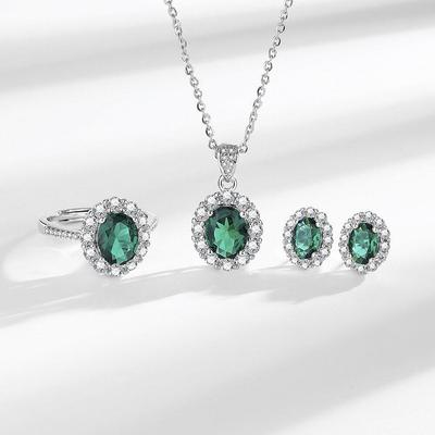 Conjunto de Joias Zircônia Esmeralda: Anel, Colar com Pingente e Brincos Femininos da Moda