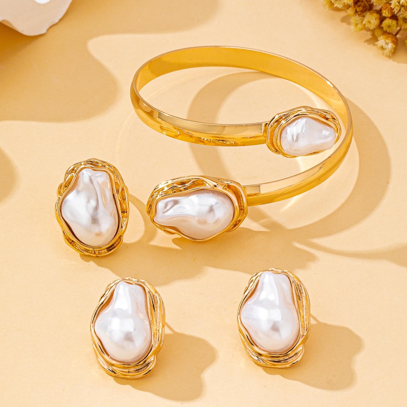 

Women s Jewelry Set, Fashionable Baroque Style Bracelet, Ring, and Earring Set, Suitable for Daily Wear, Parties, and as a Gift