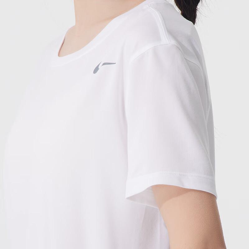 Nike Women's IB8899 Short Sleeve T-Shirt