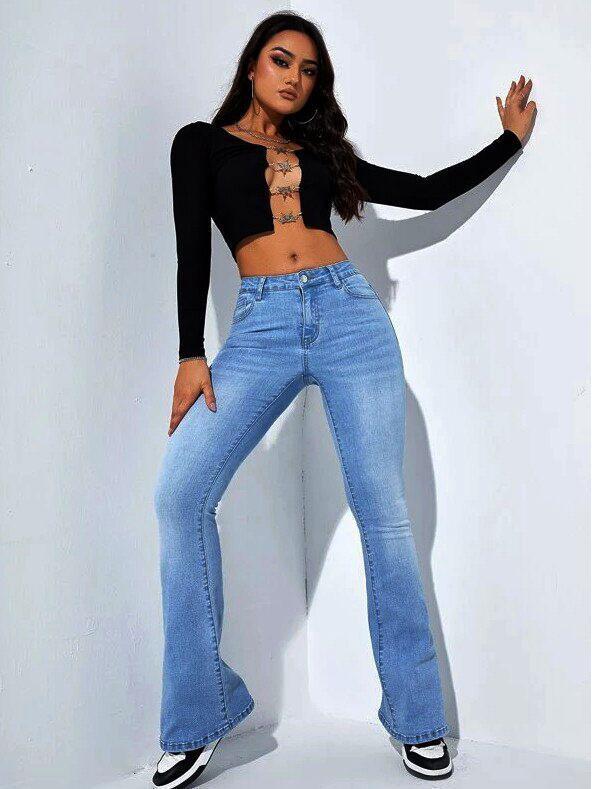 High-Waisted Stretch Micro-Flare Jeans: Slimming and Versatile Straight-Leg Pants