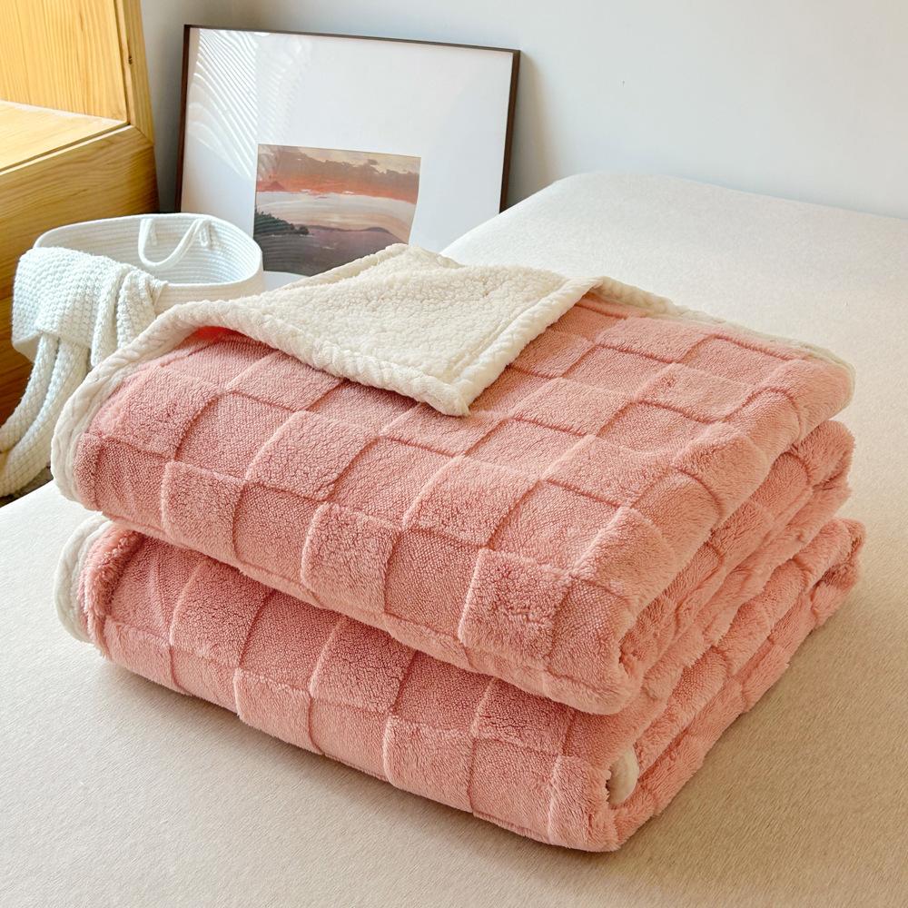 New Thickened Composite Taff Flannel Blanket for Comfortable Nap Double-sided Soft and Portable Not Easily Deformed Lamb Blanket
