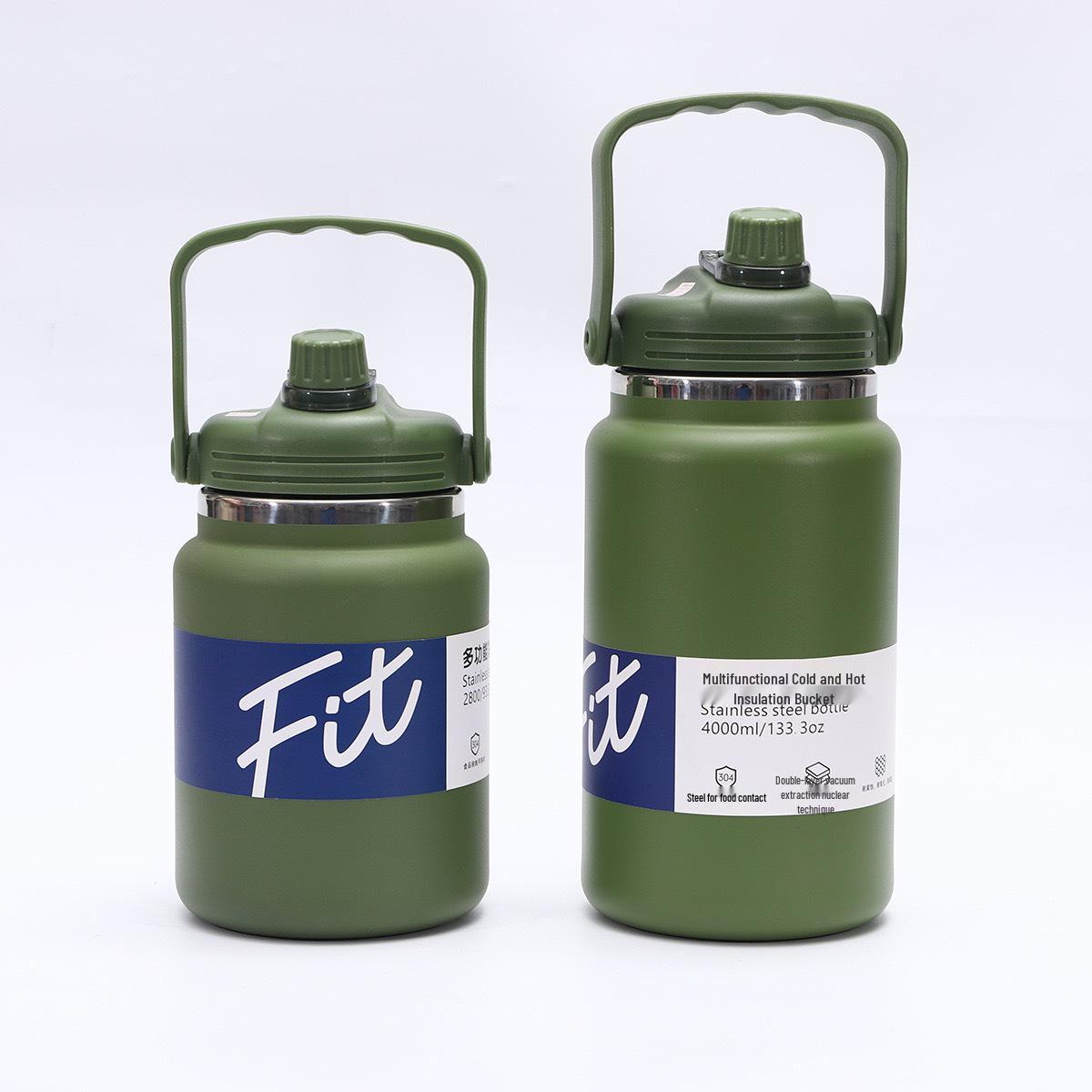 

133oz American Style Portable Insulated Water Bottle with Straw Cup - Large Capacity Handheld Sports Flask 2.8L зелёный