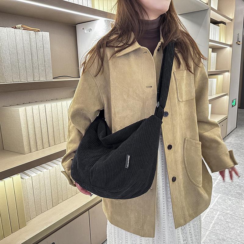 Japanese Style Corduroy Tote Bag Women Casual Large Capacity Student School Commuting Crossbody Shoulder Bag Fashiable Handbag