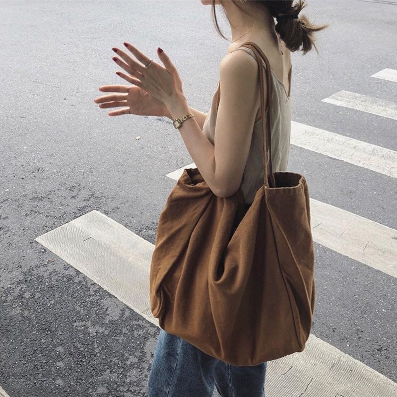 Korean Chic Large Canvas Tote Bag - Women's Versatile Single Shoulder Bag with Literary Style, Perfect for Students and Shopping.