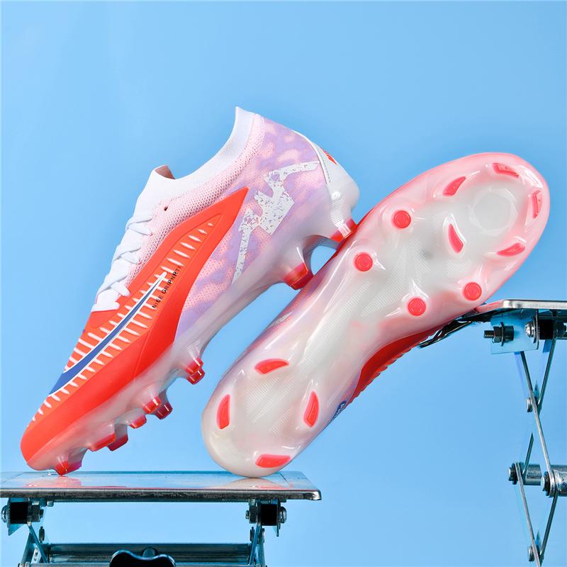 New Men Football Boots Professional Indoor Training Soccer Shoes Breathable Unisex Ultralight  Futsal Drop Shipping