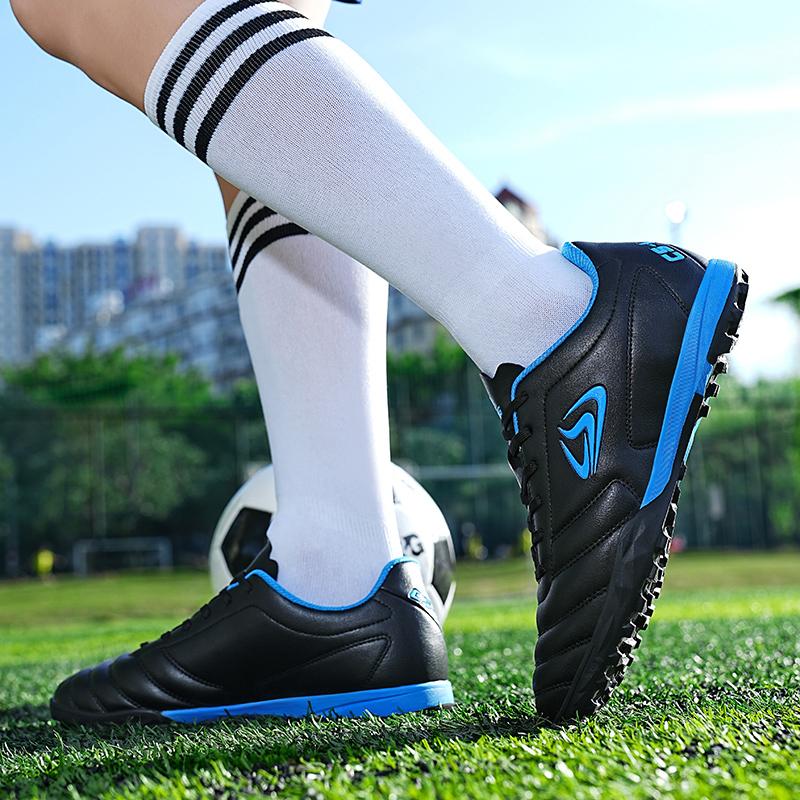 Outdoor Men Soccer Shoes Anti-slip Casual Sports Shoes Men Breathable Lightweight Lace-up Training Football Boots Men