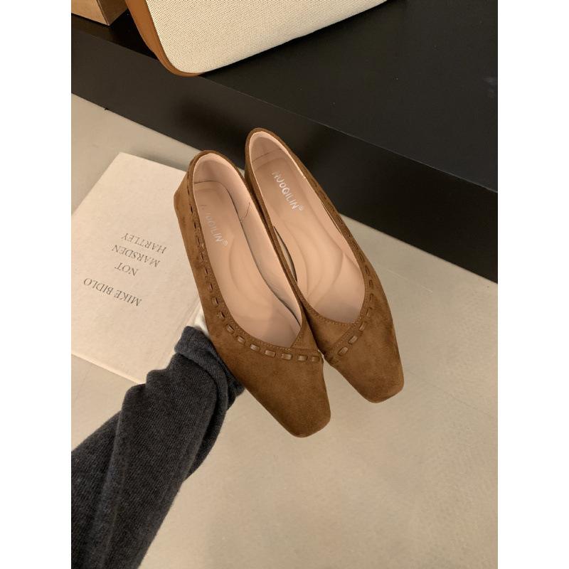 

Thick heel single shoes fairy fairy 2025 new shallow mouth work one pedal low heel Mary Jane shoes 39 темно-коричневого