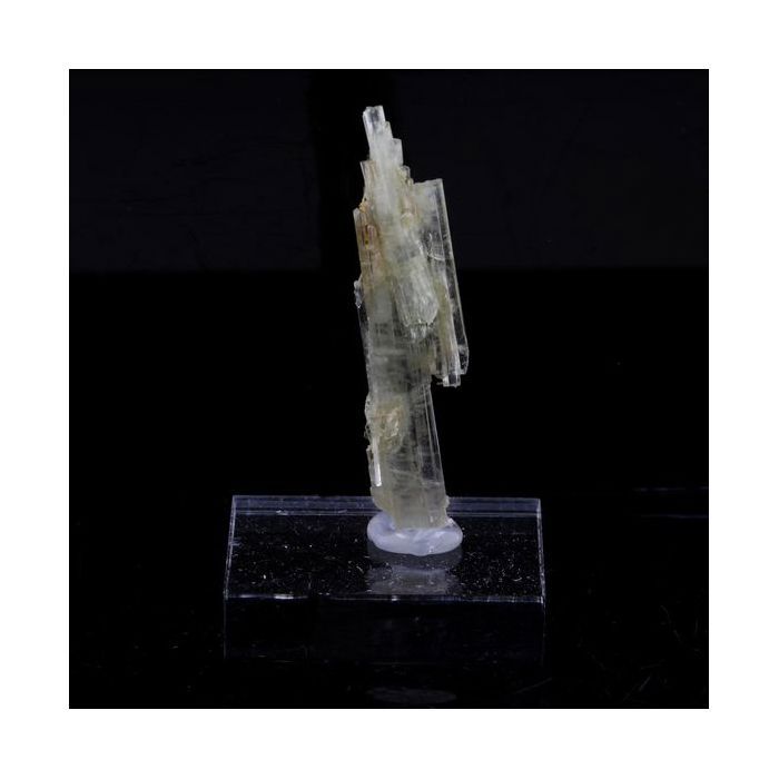 Pierres et Minéraux. Clinozoisite. 13.27 ct. Marine de Scala, Canari, Haute-Corse, France.