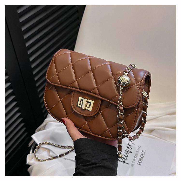 2024 New Women's Bag Casual Texture Solid Color Diamond Chain Small Bag Women's Fashion Shoulder Crossbody Small Square Bag Trendy Black