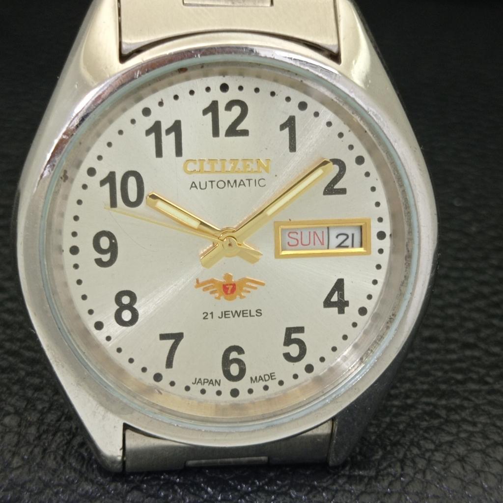 JAPAN MENS GENUINE VINTAGE CITIZEN AUTOMATIC 8200 SILVER DIAL WATCH A500279-2 R151b-a500279