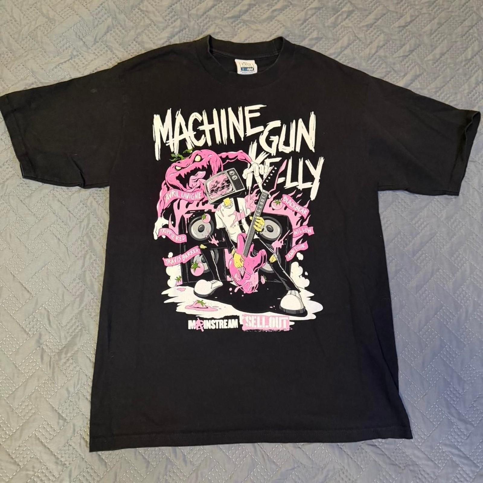 Machine Gun Kelly 2022 MGK Tour Graphic Tee Size Large Rap Music Punk Rock Unisex T-Shirt XXXXL