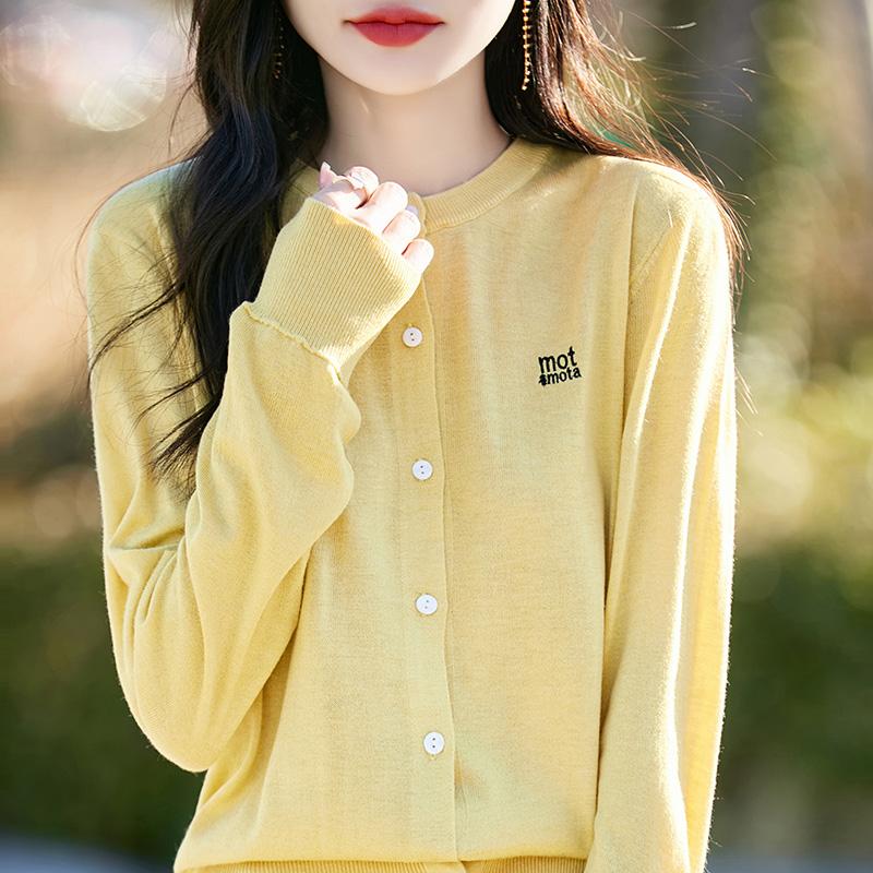 Cardigan feminino leve 50% lã e 50% seda amoreira - Tricô versátil para 4 estações, conforto e estilo o ano todo