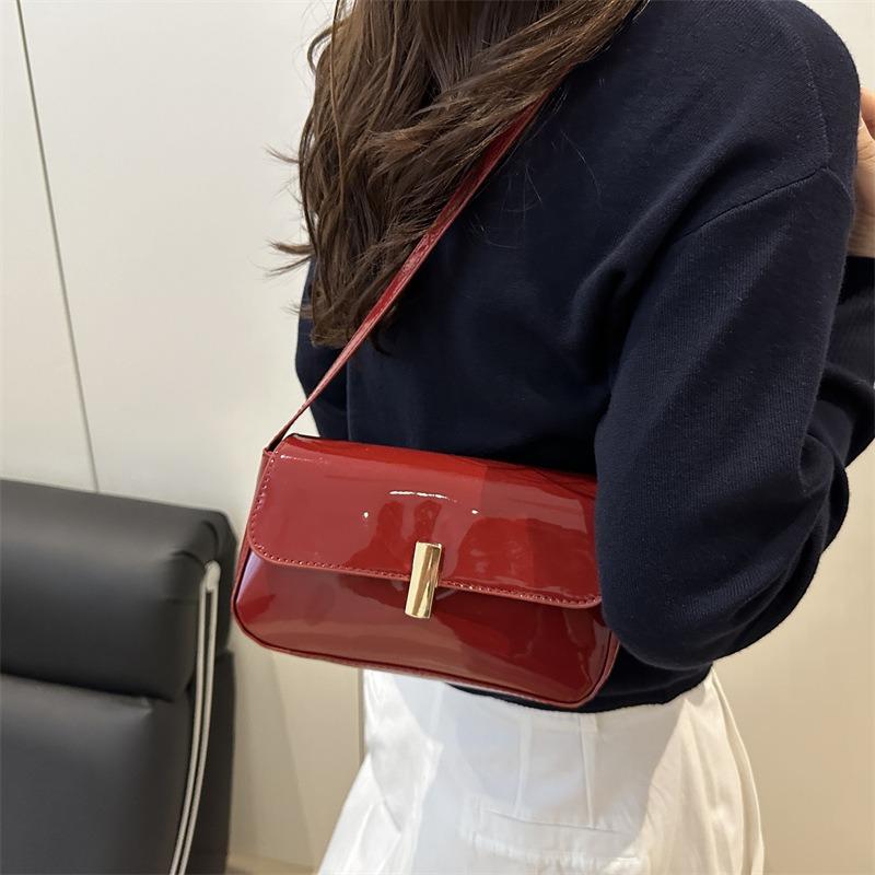 Small Bag Women's Versatile Small Square Bag Summer New Shoulder Bag Simple Lock Fashion Women's Bag