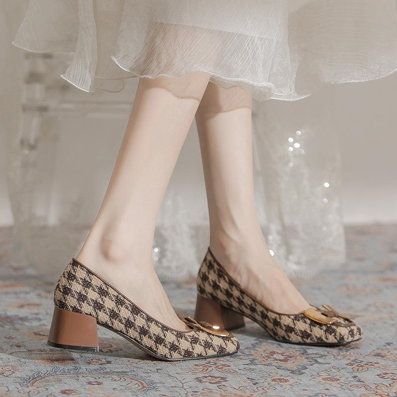 Xiaohongshu Popular High Heels Women's French Retro Plaid H Buckle Thousand Bird Grid Fashion 2025 Spring New Single Shoes