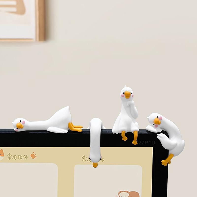 Resin Cartoon Animal Decor For Desk Car Dashboard TV Monitor Gift Idea Cute 3D Duck Figurine Mini Resin Duck Ornament Playful