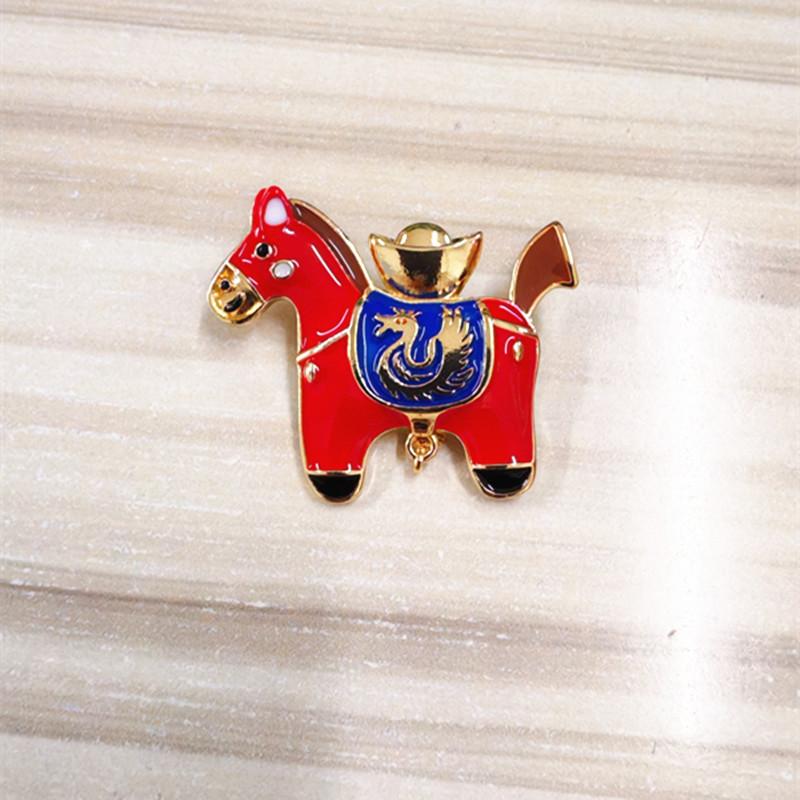 Cute Red Dripping Oil Zodiac Pony Brooches Versatile Animals Horse Corsage Pins Clothing Accessories Year'S Day Gifts