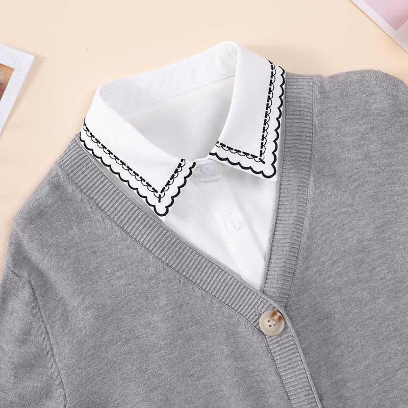 Embroidered Floral Fake Collar for Girls - Chinese Ethnic Style Winter Accessory for Sweaters