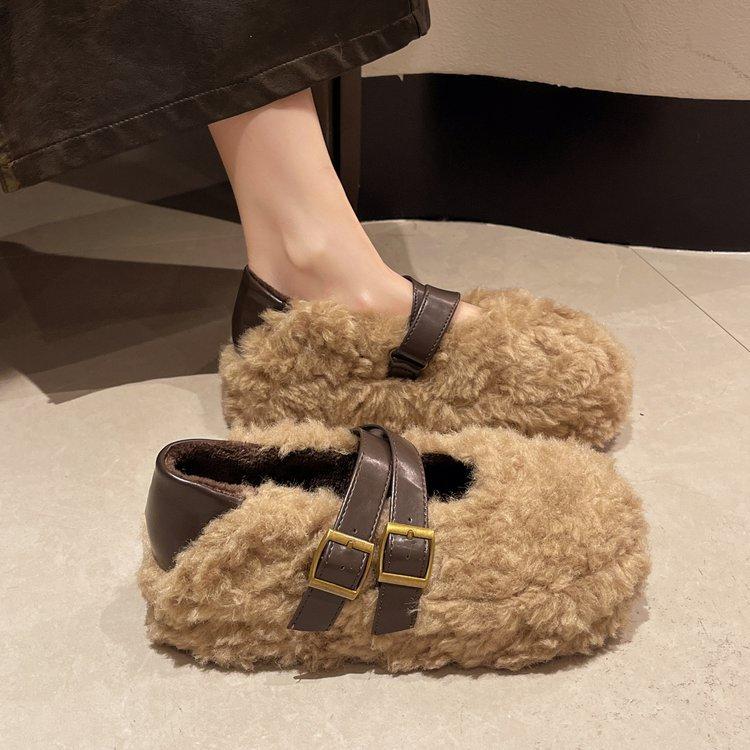 Thick-soled Lamb Wool Shoes for Women's Outer Wear 2025 New Autumn and Winter Velvet Fashion Belt Buckle Versatile One-pedal Cotton Shoes