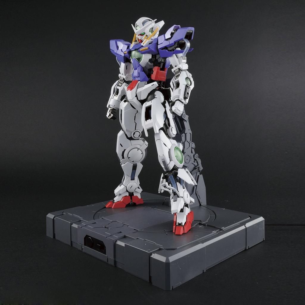 PG Mobile Suit Gundam 00 Gundam Exia model plastikowy w skali 1/60 wstępnie pomalowany