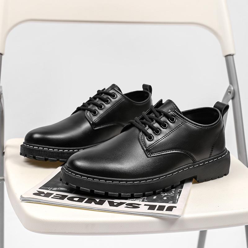 Scarpe da uomo primavera e autunno nuove scarpe casual scarpe alla moda da studente scarpe in pelle piccola da uomo d'affari stivaletti Martin impermeabili da uomo scarpe basse