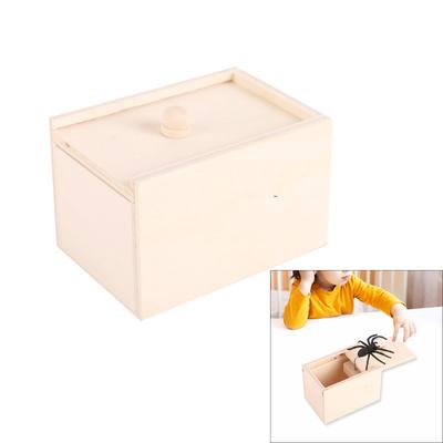 Prank Spiders Box Scare Trick Wood Gag Gift Accessory Portable for Friend and Family Funny At Parties Supplies